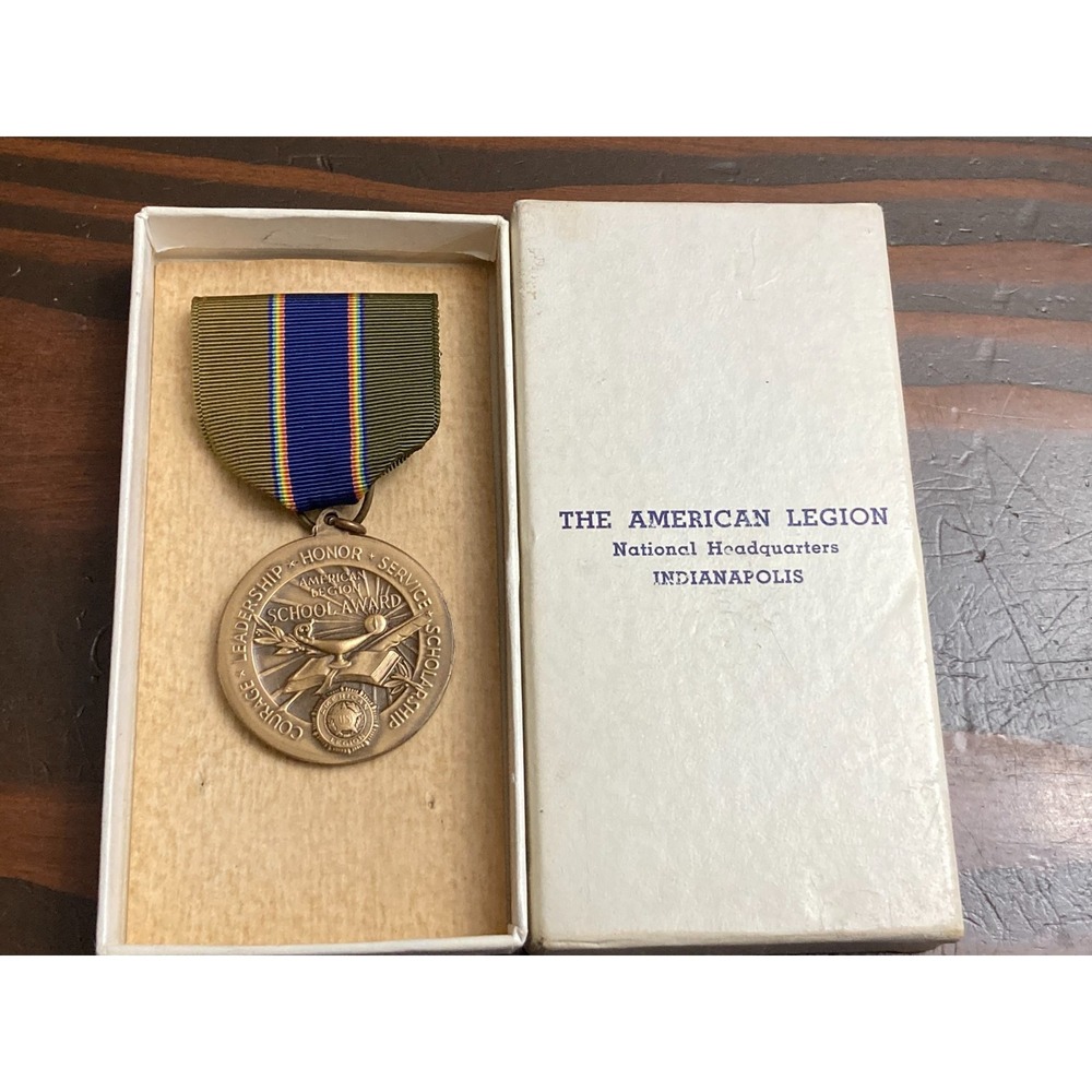 Vintage American Legion School Award For God and Country Medal‎ Lapel Pin in Box